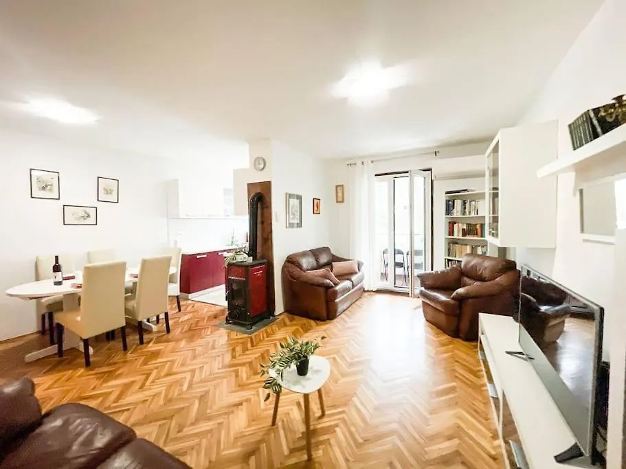 Apartman Dorja Fazana 0*,